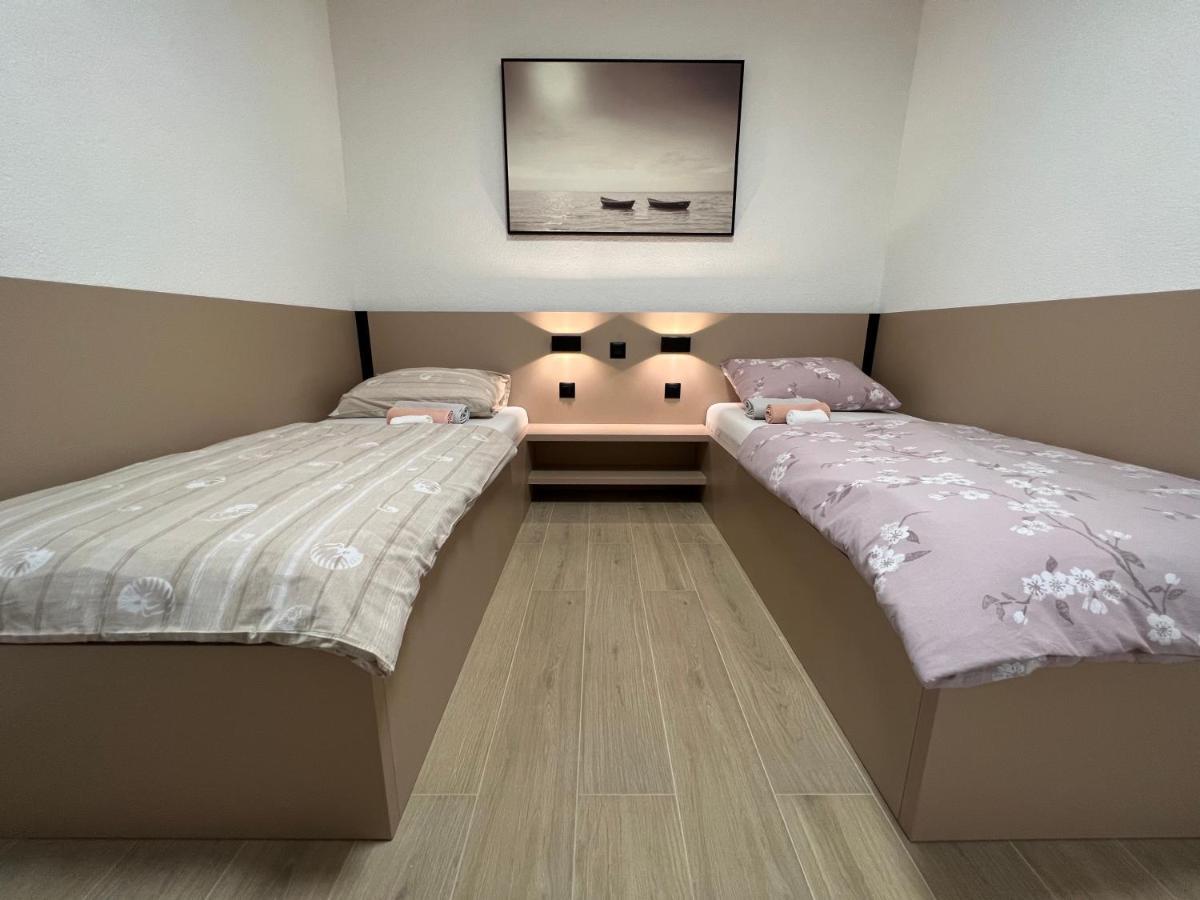 Villa Viktorija Galovac  Esterno foto